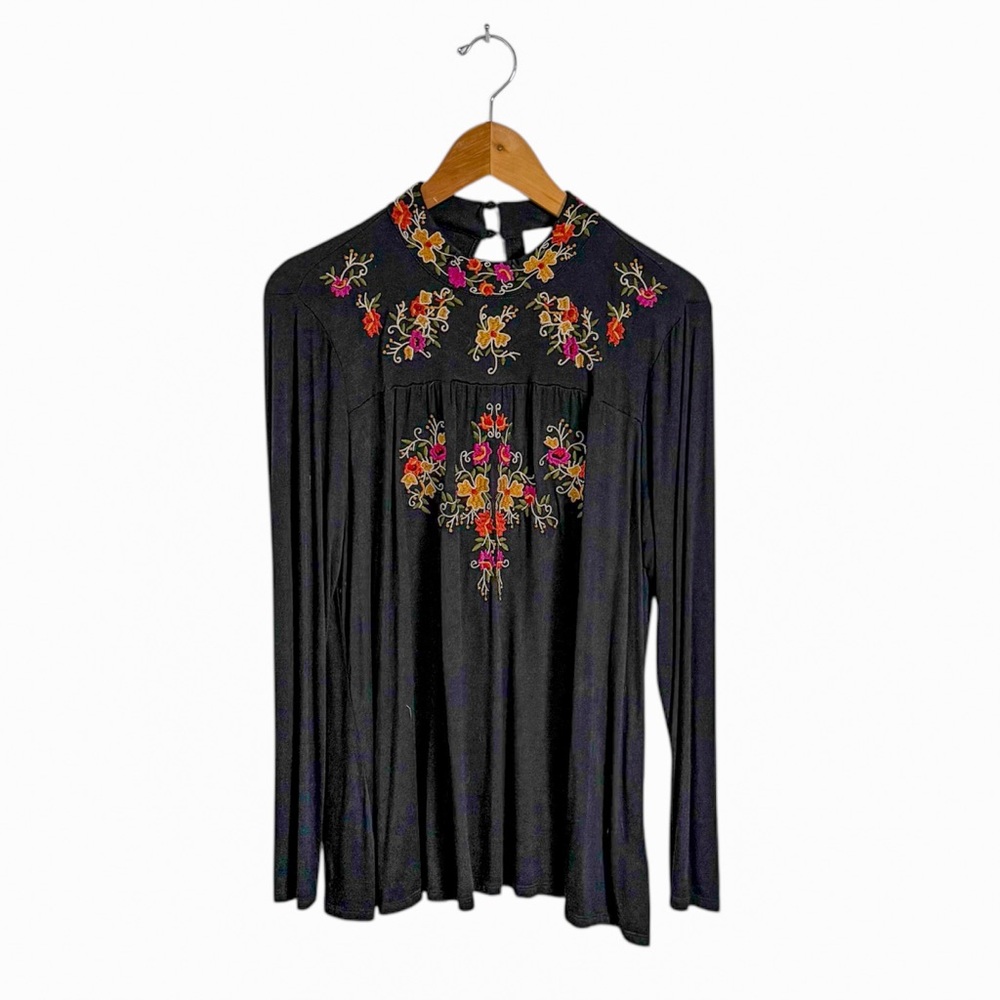 Cupio Black Mock Neck Bishop Sleeve Top Women’s Large